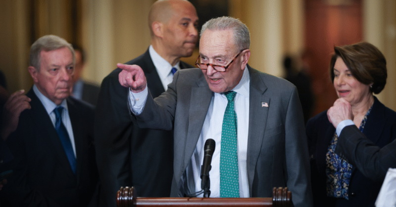 Democrats near deal to reopen government