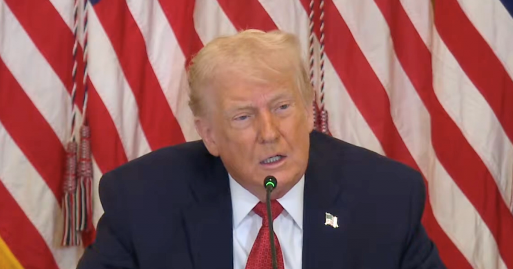 Trump Brutally Insults Conservatives